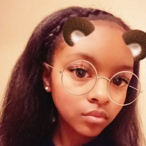 Meet your Posher, Ariana